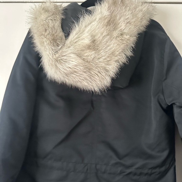 Abercrombie and fitch black jacket medium fur hood - Picture 5 of 6